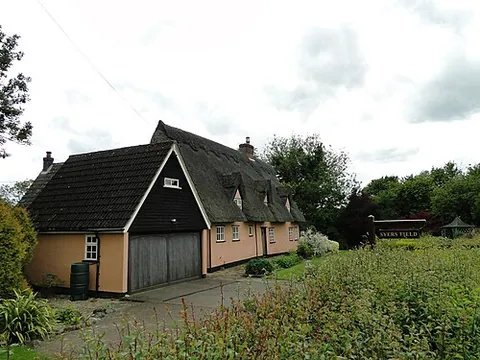 cook's green: a hamlet in Little Clacton parish, Tendring district, Essex (OS grid ref TM1818)