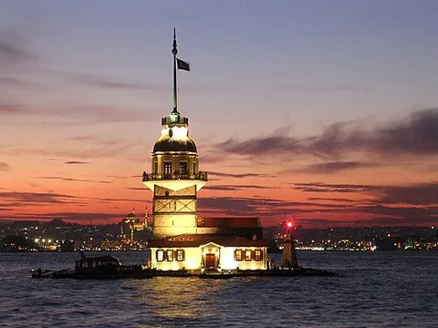 maiden's tower: a tower that sits on a small islet located in the Bosphorus in Istanbul, Turkey