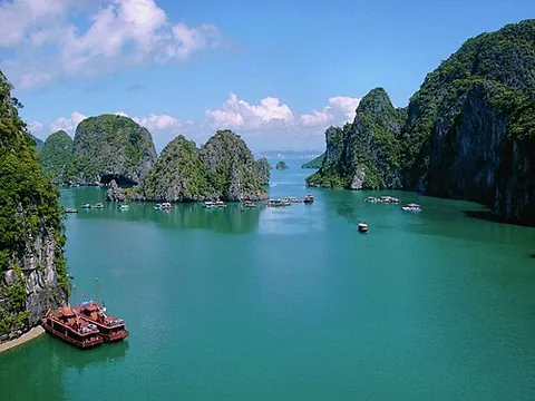 hạ long bay: a bay in the Gulf of Tonkin, adjacent to the city of Hạ Long in Vietnam; now a UNESCO World...