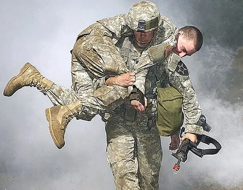 fireman's carry: a technique that allows a person to carry another person on the shoulders without assistance