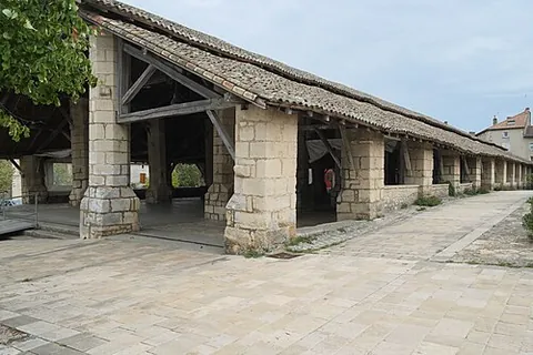 couhé: a settlement and former commune, now in Valence-en-Poitou commune, Vienne department,...