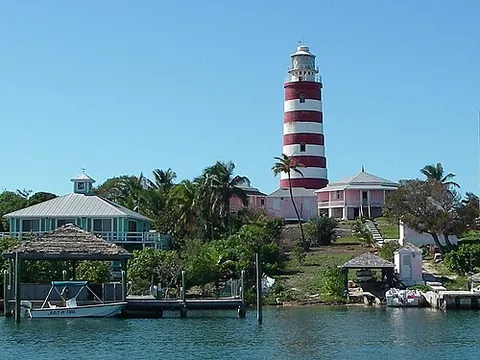 abaco: the Abaco Islands, an island and cays group in the north of the Bahamas