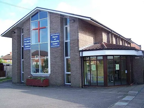 abbey hulton: an area of Stoke-on-Trent, Staffordshire, England (OS grid ref SJ9148)