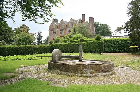 acton scott: a village and civil parish south of Church Stretton, Shropshire, England (OS grid ref SO4589)