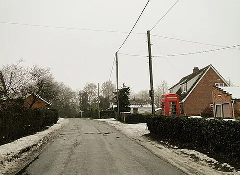 alburgh: a village and civil parish in South Norfolk district, Norfolk, England (OS grid ref TM2786)