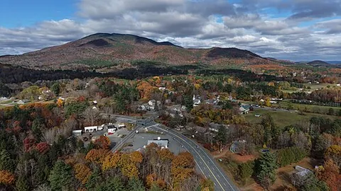ascutney: a census-designated place in the town of Weathersfield, Windsor County, Vermont, United States