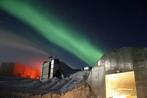 aurora australis: the aurora of the southern hemisphere