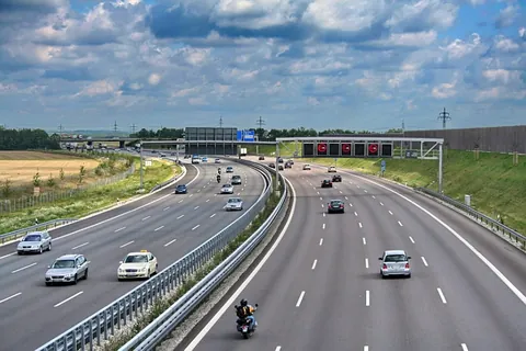 autobahn: the high-speed intercity highways of Germany and Austria
