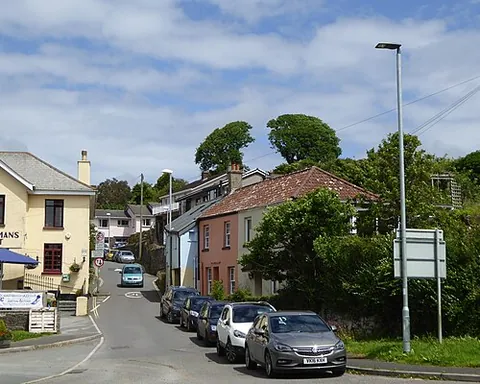 aveton gifford: a village and civil parish in South Hams district, Devon, England (OS grid ref SX6947)