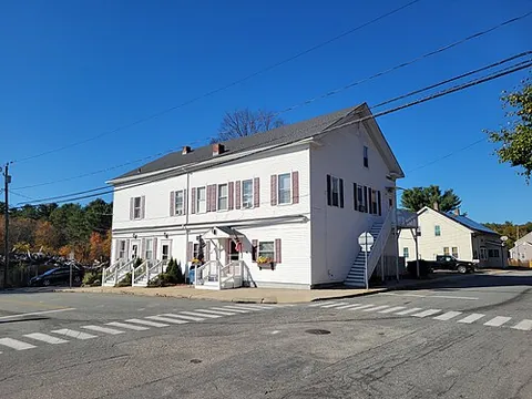 ballouville: a village in the town of Killingly, Windham County, Connecticut, United States