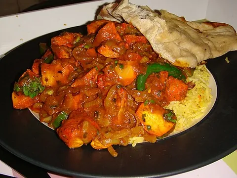 balti: a large iron pan having two handles, especially used in Pakistani cuisine