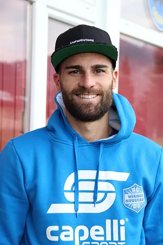 beard: facial hair on the chin, cheeks, jaw and neck
