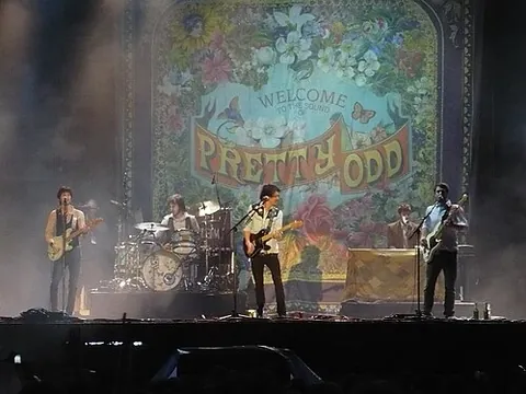 beatlesque: similar to The Beatles or their music