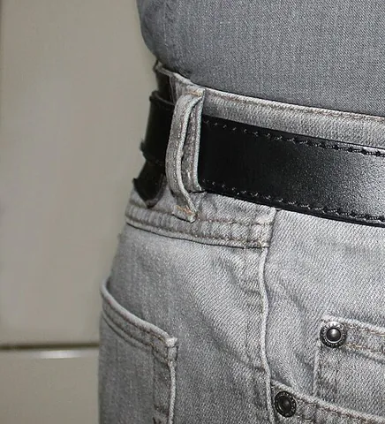 belt loop: a highway that loops around the perimeter of a major city