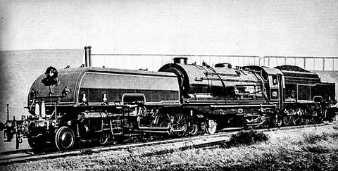 beyer-garratt: synonym of Garratt, a type of articulated steam locomotive