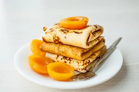 blinchik: a thin Russian pancake, served stuffed with a sweet or savory filling