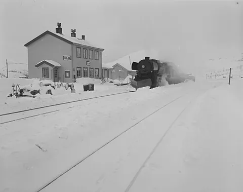 bolna: a mountain and locality with a railway station (usually closed to traffic) in Rana municipality,...