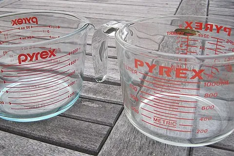 borosilicate glass: a heat-resistant glass made with the addition of boric oxide