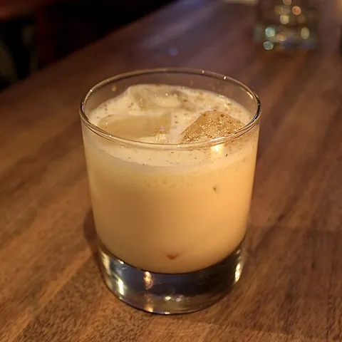 brandy alexander: a cocktail made with brandy, cream and crème de cacao