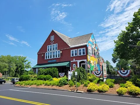 broad brook: a census-designated place in the town of East Windsor, Hartford County, Connecticut, United States