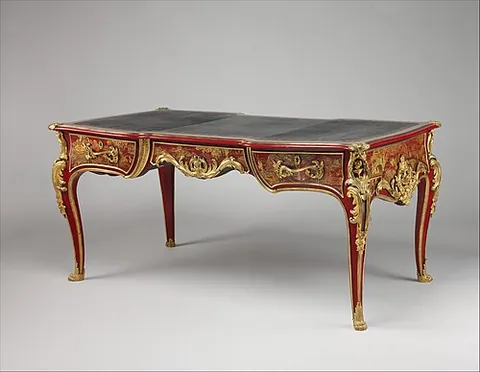 bureau plat: a flat writing desk