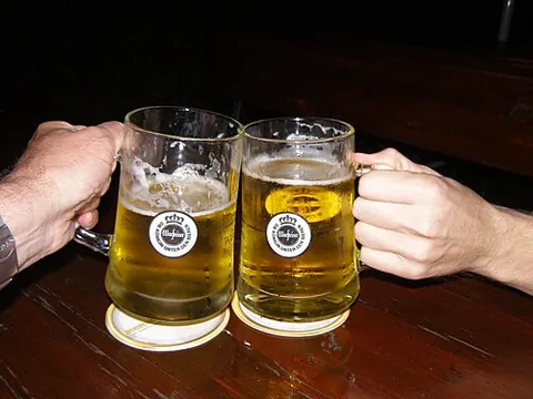 beer o'clock: the time of the first beer (or alcoholic beverage) of the day