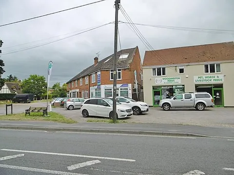 cadnam: a village in Copythorne parish, New Forest district, Hampshire, England (OS grid ref SU2913)