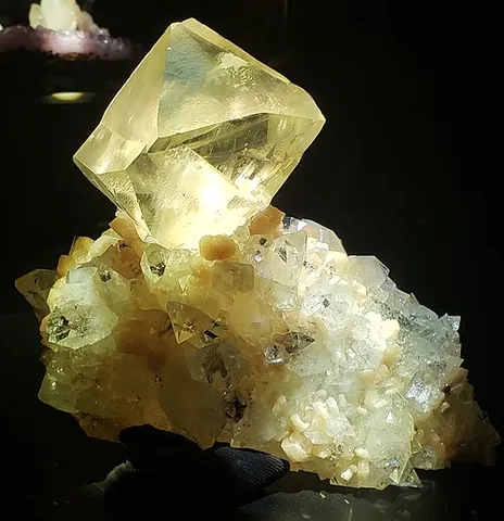 calcite: a very widely distributed crystalline form of calcium carbonate, CaCO₃, found as limestone, chalk...