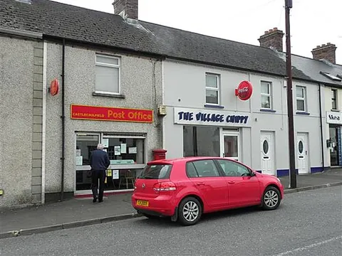 castlecaulfield: a village west of Dungannon, County Tyrone, Northern Ireland (Irish grid ref H 7562)