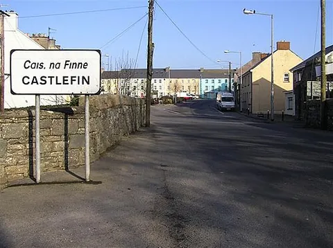 castlefin: a village in County Donegal, Ireland (Irish grid ref H 2695)