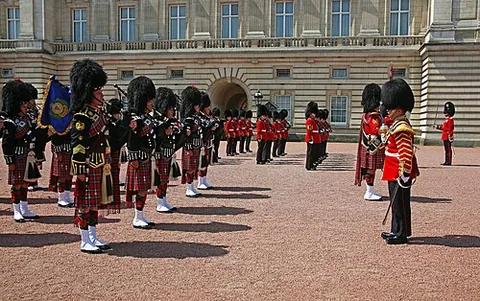 changing of the guard: a ceremony during which the soldiers or other officials guarding a major government building or...