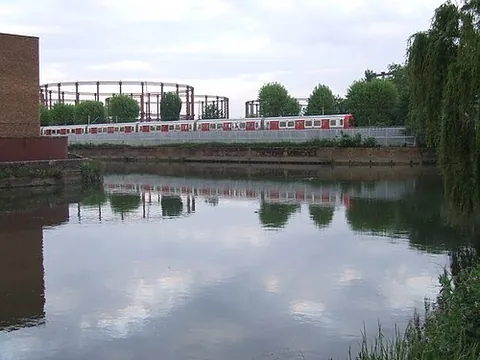 channelsea: a tidal river in the borough of Newham, Greater London, England, that joins Bow Creek