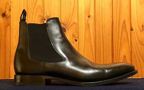 chelsea boot: a close-fitting ankle boot with elastic side panels