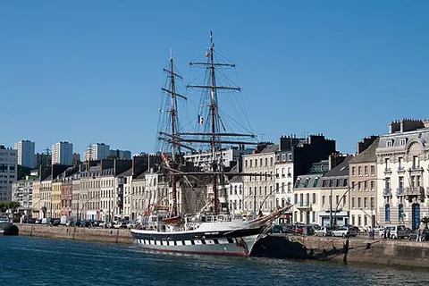 cherbourg: a coastal town in Cherbourg-en-Cotentin commune, Manche department, Normandy, France