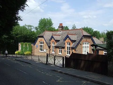 chesham bois: a village and civil parish in Buckinghamshire, England, previously in Chiltern district (OS grid...