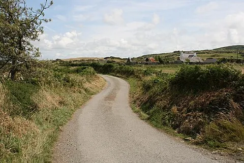 country lane: a narrow, rural road