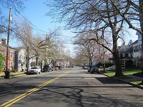 cranbury: a neighbourhood in north-east Norwalk, Fairfield County, Connecticut