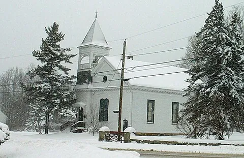 cuttingsville: a village in the town of Shrewsbury, Rutland County, Vermont, United States