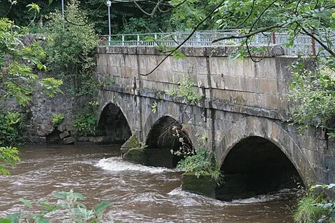 dawsholm: a neighbourhood in Glasgow, Scotland, which includes Dawsholm Park (OS grid ref NS5569)