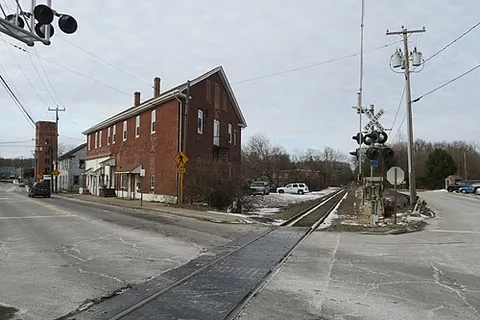 dayville: a census-designated place in the town of Killingly, Windham County, Connecticut