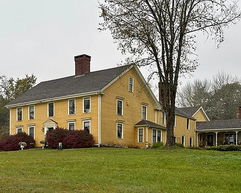 dennysville: a town in Washington County, Maine, United States