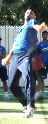 dibbly-dobbler: a medium-paced bowler
