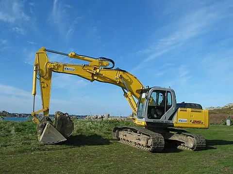 digger: a large piece of machinery that digs holes or trenches