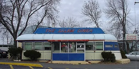 diner: someone who dines