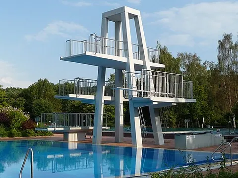 diving platform: structure used for competitive diving, consisting of a vertical rigid tower with one or more...