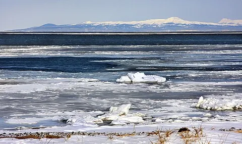 drift ice: one or more floating slabs of ice which have become detached from larger sheets or shoreline...