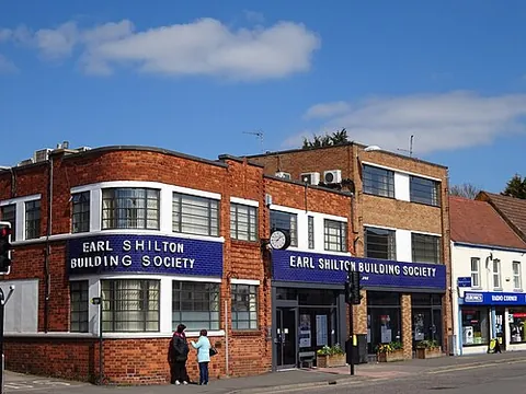 earl shilton: a market town and civil parish with a town council in Hinckley and Bosworth district,...