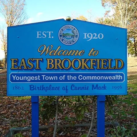 east brookfield: a town and census-designated place therein, in Worcester County, Massachusetts