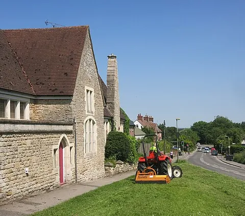 east challow: a village and civil parish in Vale of White Horse district, Oxfordshire, England (OS grid ref...