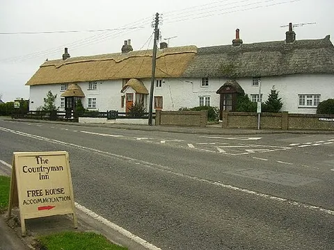 east knighton: a hamlet in Winfrith Newburgh parish, Dorset, England (OS grid ref SY8185)